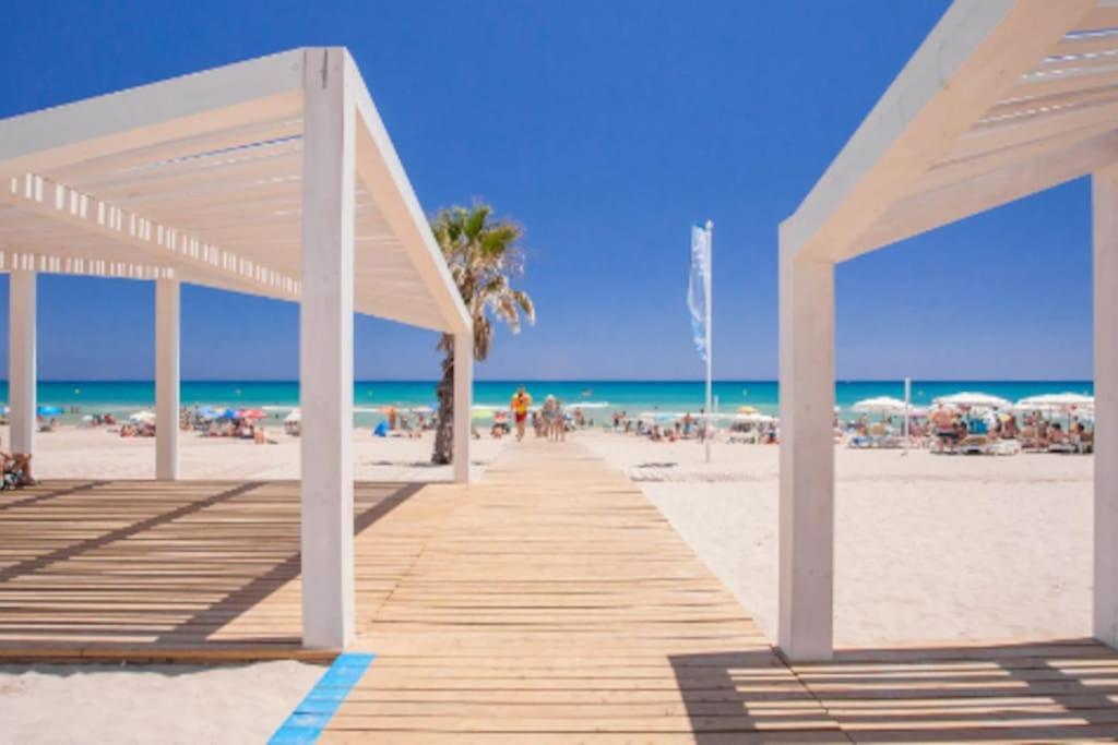 Amplio Apartamento 2 Dormitorios Cerca De La Playa Аликанте Экстерьер фото